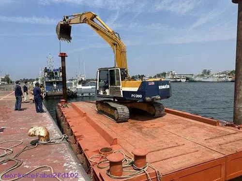 水上工作船:屏東怪手出租-屏東挖土機出租